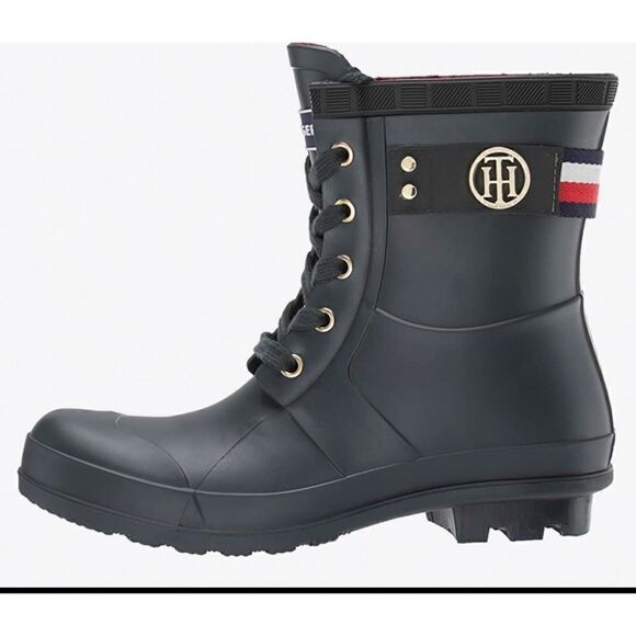 Tommy Hilfiger Women's Trineti Snow Boot Size 8 - Picture 1 of 5